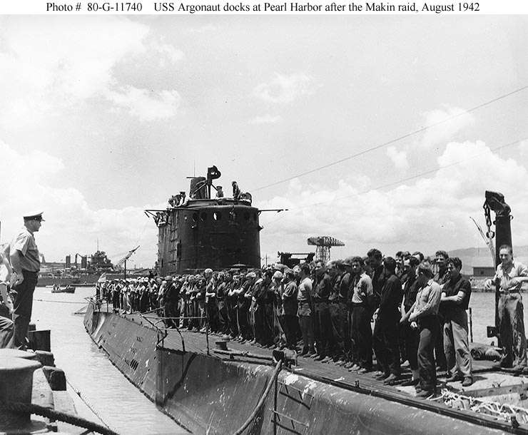 USG Image of Marine Raiders on the deck of the USS Argonaut after the Makin Raid